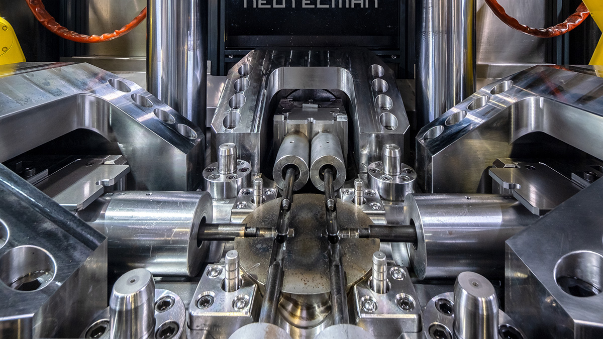 Neotecman尼特曼全自动液压锻造系统：革命性的锻造生产方式